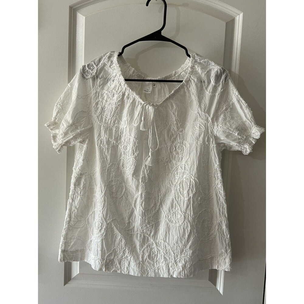 Jones New York Women’s Size Small White Embroidered Top Coastal Grandma